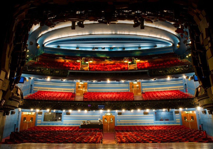 Cambridge premiere sale theatre 7