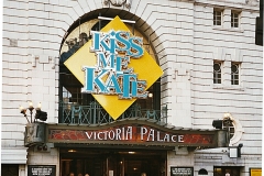 KissMeKate_Easter2002