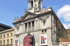 Victoria_Palace_Theatre_London_2011_1