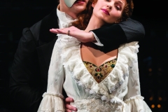 Geronimo-Rauch-as-The-Phantom-and-Harriet-Jones-as-Christine-in-Phantom-of-the-Opera.-Photo-credit-by-Johan-Persson-3