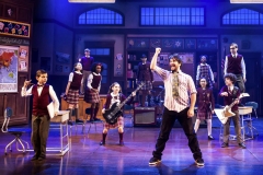 Alex_Brightman_and_the_kids3